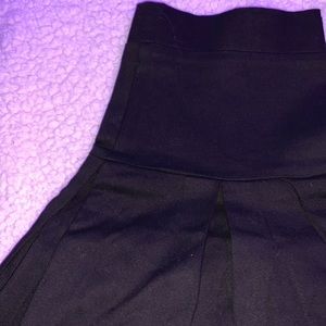 Black tennis skirt!!